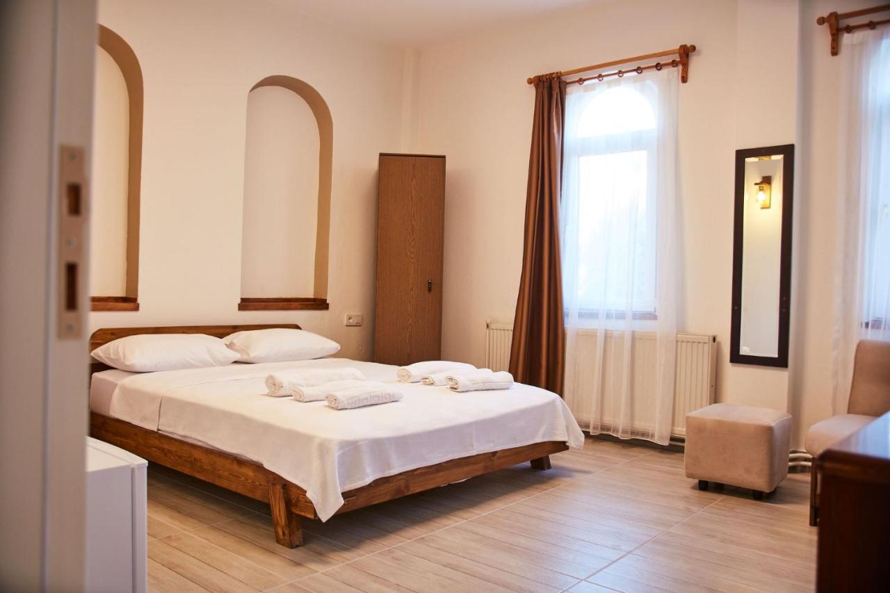 Ilcayto Suites Foca Exterior photo